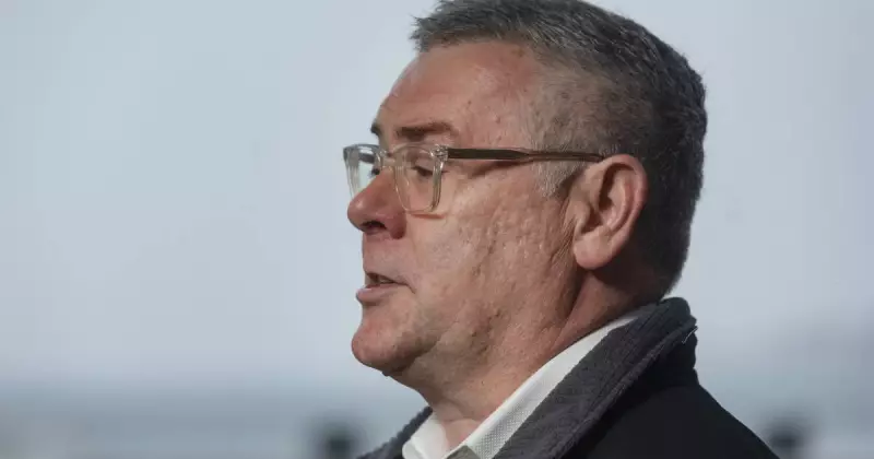 Labor fast-tracks land clearing crackdown to prevent farmer rush