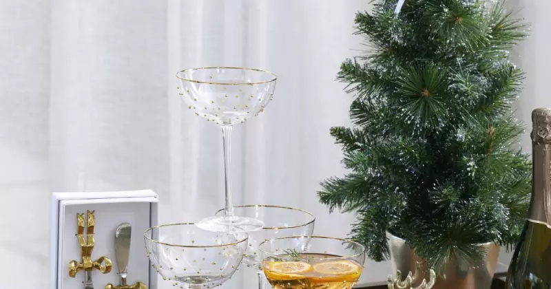 Minimalist Christmas 2025: Eco-Friendly Decor & Timeless Entertaining