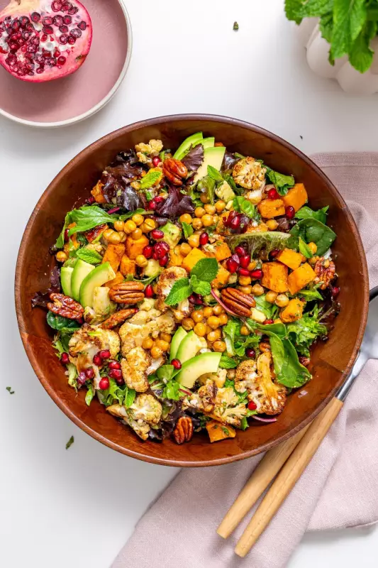 Sarah Cobacho's Festive Maple Pecan Salad Recipe for Aussie Holidays