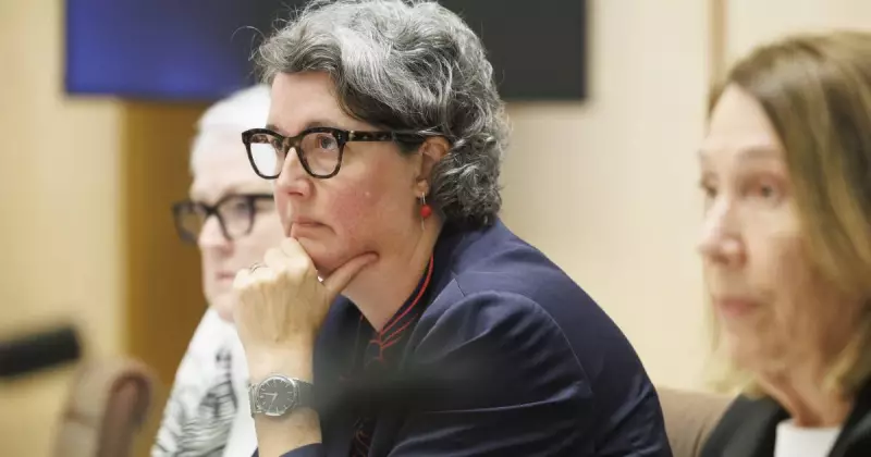 Security Breach: Contractor Without Clearance Accessed Parliament Emails