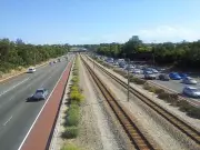 Perth Motorists Face Nighttime Delays on Mitchell Freeway Southbound