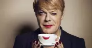 Suzy Eddie Izzard's Australian Tour Delayed by Serious Knee Injury