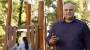 Sydney dad bans smartphones for all 5 kids until they turn 18