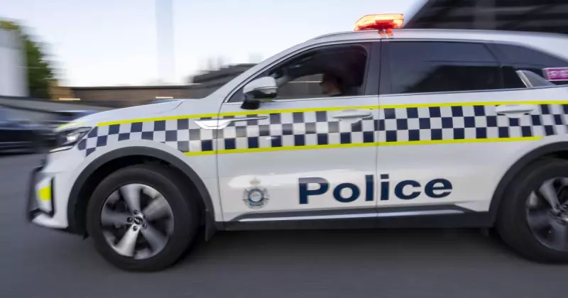 ACT Police use tyre deflator to stop allegedly stolen Land Rover driven by unlicensed man