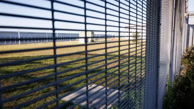 Oxygen Tank Leak Triggers Emergency at Lara Prison, Prompting Evacuation