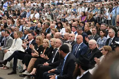 Albanese Confronted by Protester at Bondi Vigil, Minns Apologises to Jewish Community