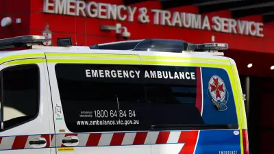 Emergency crews respond to serious crash on Hamilton Highway near Geelong