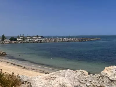 Fremantle's Bathers Beach Gets 340m Shark Barrier for Safer Summer Swimming