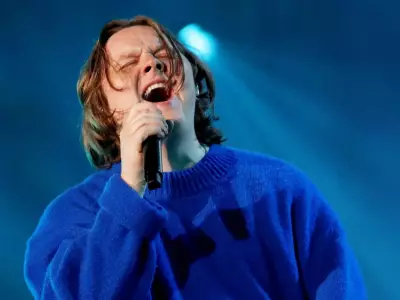Lewis Capaldi Stuns Perth Crowd with Royel Otis Surprise Stage Collaboration
