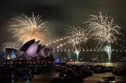 Sydney's NYE 2025 Fireworks Dazzle Millions, Set New Records