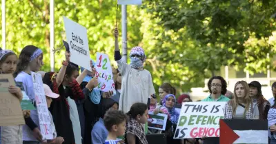 Altercation erupts at Canberra pro-Palestine rally after banner allegedly torn down