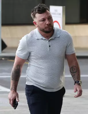 Con Artist Tradie JD Howard Pleads Guilty to 14 Counts of Stealing