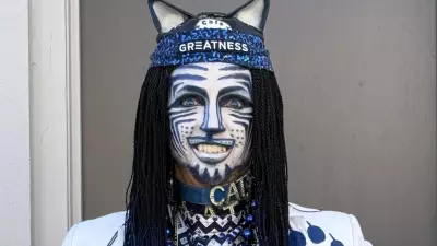 Geelong Councillor Troy West faces backlash over 'useless' firefighter comments