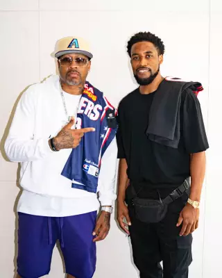 NBA Legend Allen Iverson Meets Perth's Bryce Cotton in 'Full Circle' HoopsFest Moment
