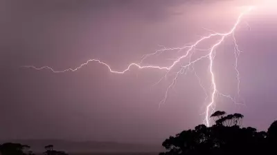 WA Braces for Destructive Thunderstorms: 119 km/h Winds Recorded
