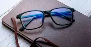 Blue Light Glasses vs Anti-Fatigue Lenses: Which is Best for Digital Eye Strain?