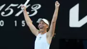 Swiatek Ends Inglis' Dream Run at Australian Open with Dominant Victory