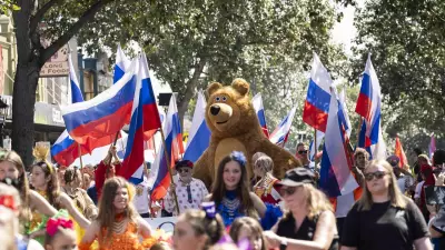 Geelong's Vibrant Week: Pako Festa, Music Stars, and Community Events