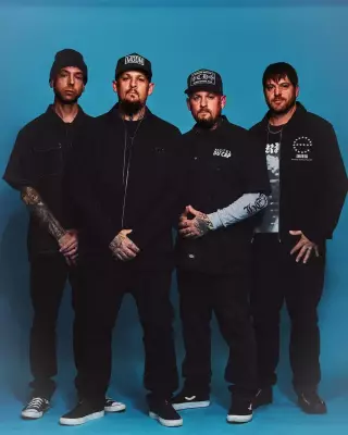Good Charlotte Kicks Off World Tour in Perth with Fremantle Golf Club Visit