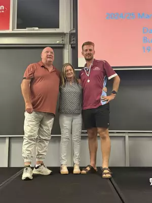 Mariners' Brave Fightback Falls Short in Premier Cricket Clash