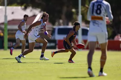 Murphy Reid impresiona como mediocampista titular en el intraclub de Fremantle Dockers