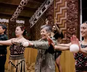 AAT Kings Offers Air Credit Up to $2200 for Small Group Tours in Australia and New Zealand