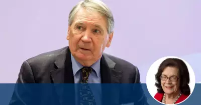 Dennis Richardson's Departure Intensifies Pressure on Royal Commission Head