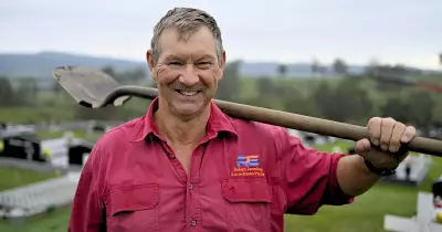 Far South Coast Gravedigger Robert Jennings Shares the Absolute Honour of His Role