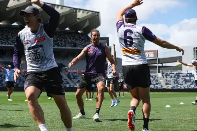 Fremantle Coach Confident Dockers' Style Suits Geelong's Narrow Ground