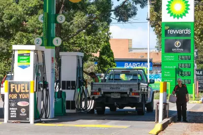 HSBC Economist Paul Bloxham Warns of June Quarter Downturn Amid War and Rate Hikes