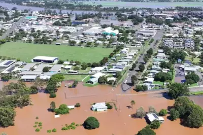 Queensland Floods: Tourists Missing as Emergency Services Launch Search