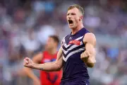 Fremantle Dockers Dominate Melbourne Demons with Stunning First Quarter Blitz