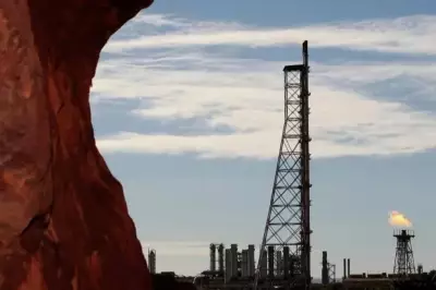 Former BP Chief Advocates for Australian Gas Export Tax Amid Industry Pressure