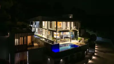 Kalamunda's 29 City Vista: A Masterpiece with Million-Dollar Views and Off-Grid Luxury