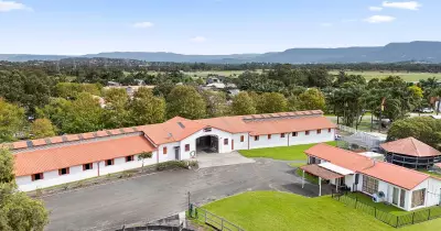 Kembla Grange Equestrian Estate: Two Homes, Top Horse Facilities