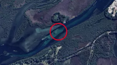 Man dies after being thrown from boat in freak accident on NSW coast