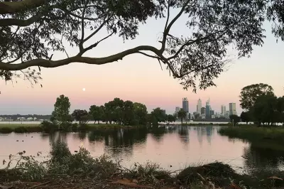 Toxic bacteria detected at two South Perth lakes, pets at risk
