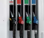 Fuel Prices Drop in WA Ahead of Easter Long Weekend, Offering Relief to Motorists