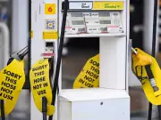 WA Fuel Crisis Deepens as Service Stations Remain Dry, Rationing Threat Looms