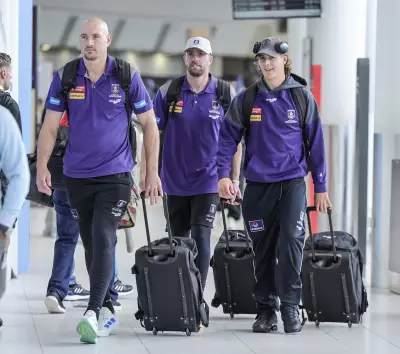 Fremantle Dockers Fly Home at Midnight After Bulldogs Clash