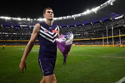 Fremantle's Mason Cox seeks love in WA, hints at US return