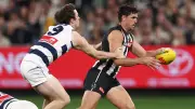 Geelong ruins Pendlebury's record night with crushing 54-point win over Collingwood