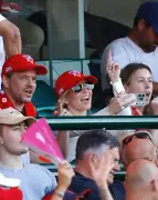 Hollywood Star Sydney Sweeney Cheers on Swans at SCG