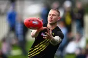 Richmond coach Adem Yze vows to retain defender Nathan Broad