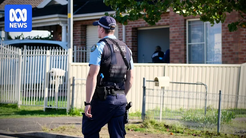 One Dead, Four Injured in Sydney Shooting; Police Hunt Two Suspects