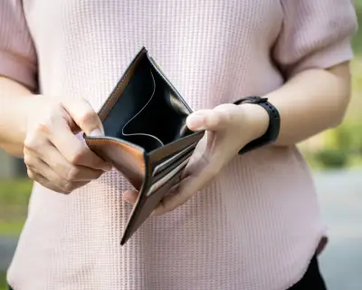 Americans Face Breaking Point as Cost of Living Soars Amid Stock Market Boom