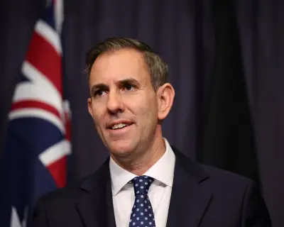 Australia's Economy Slows Sharply, Living Standards Decline Amid Datacentre Boom