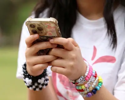 Australia's Under-16 Social Media Ban Shows No Substantial Effects: Study