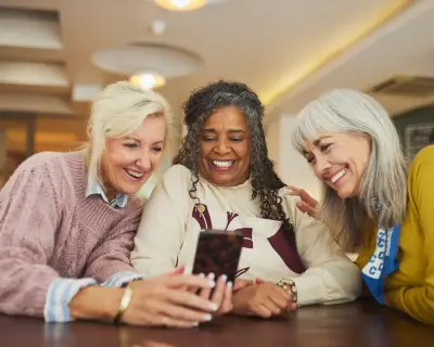 Forget Makeup and Tweakments: How Ageing Gracefully Is the New Trend