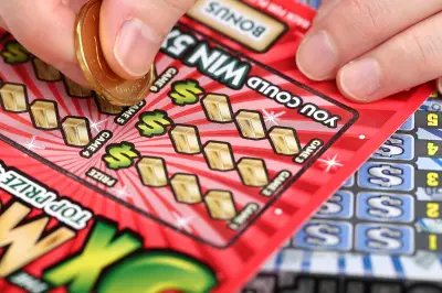 Geraldton grandmother wins $50,000 Lotto, celebrates at first-date restaurant
